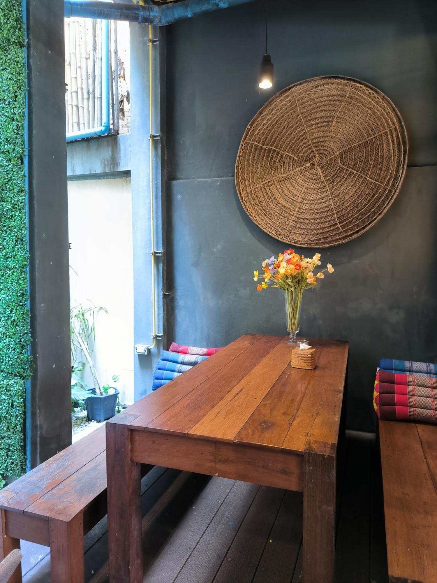 אודון תאני Whereder Poshtel מראה חיצוני תמונה